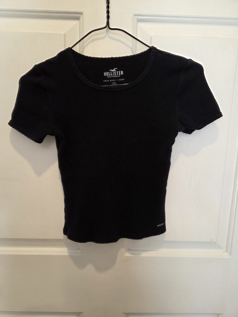 Hollister Black Ribbed Crewneck Crop Baby Tee Size Small